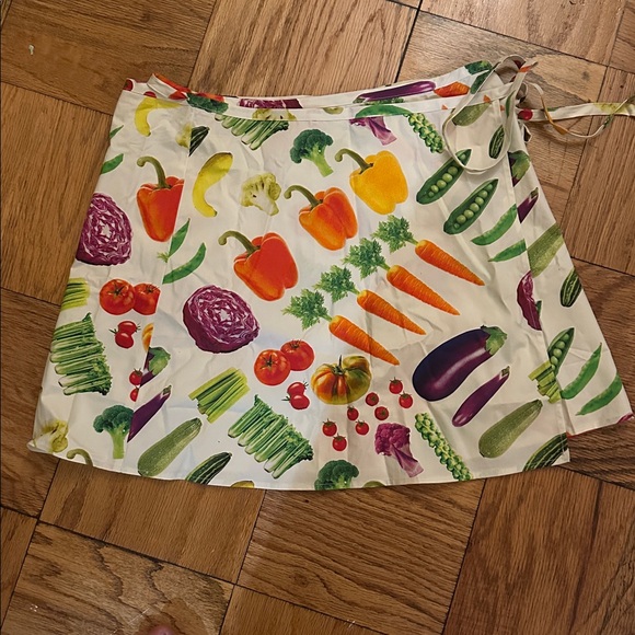 Tyler McGillivary Farmer’s Market skirt - Picture 2 of 5